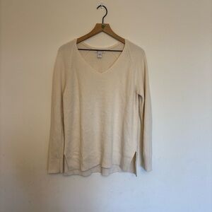 Athleta Merino Wool Blend V-Neck Ribbed Sweater Cream Size M